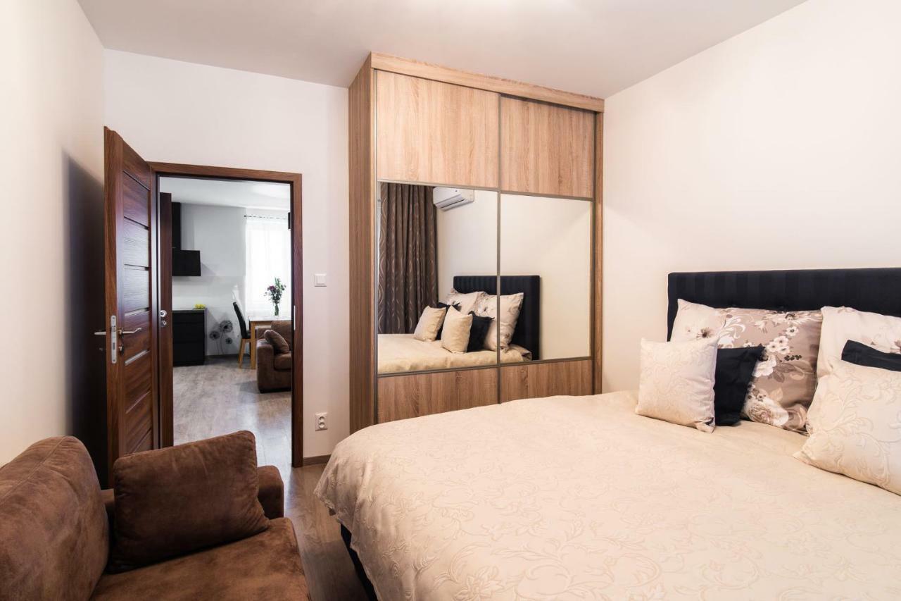 Newly Renovated, Full Equipped And Quiet Apartment Trnava Exteriér fotografie